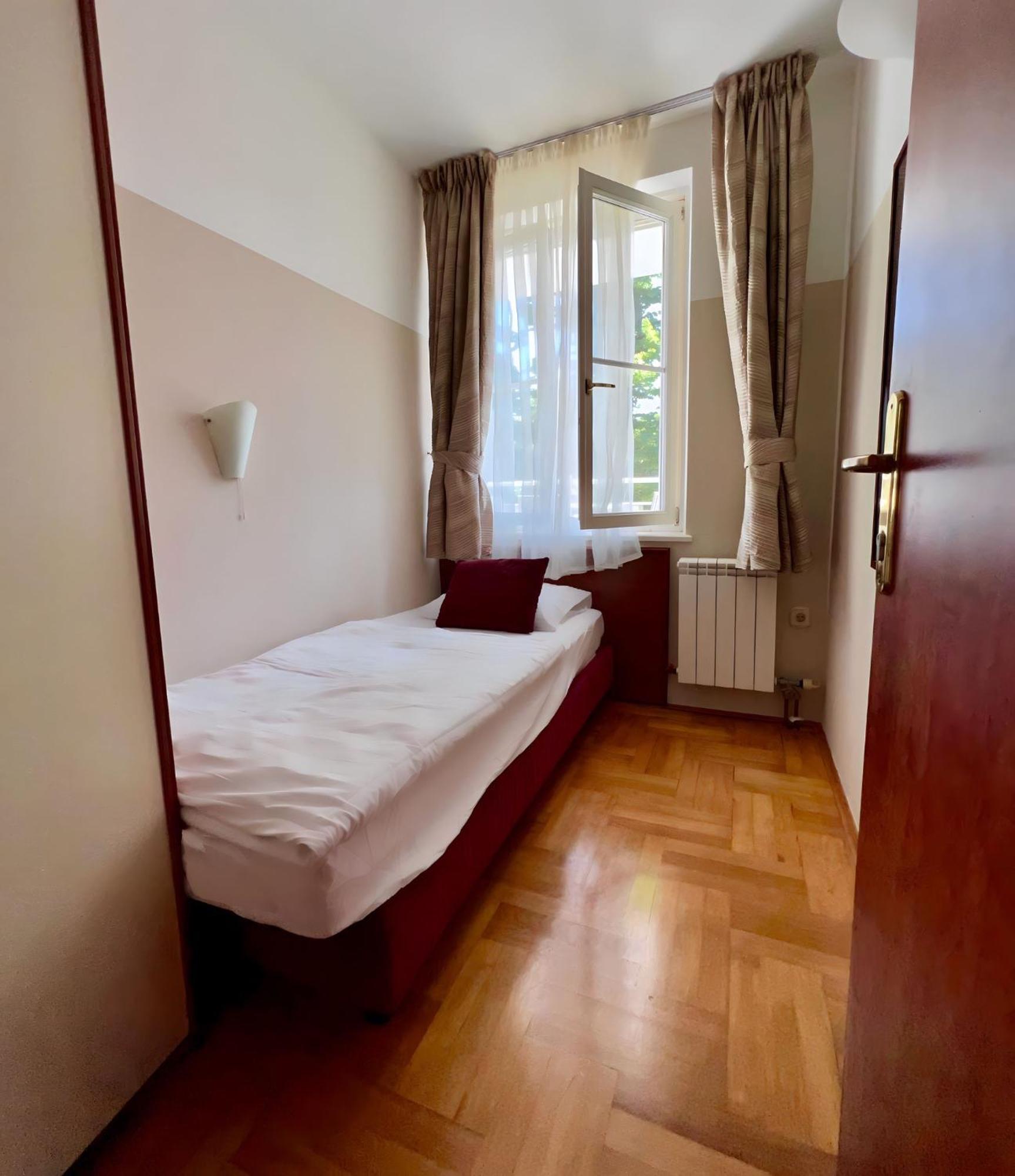 Villa Valdepian Apartments Savudrija Ngoại thất bức ảnh